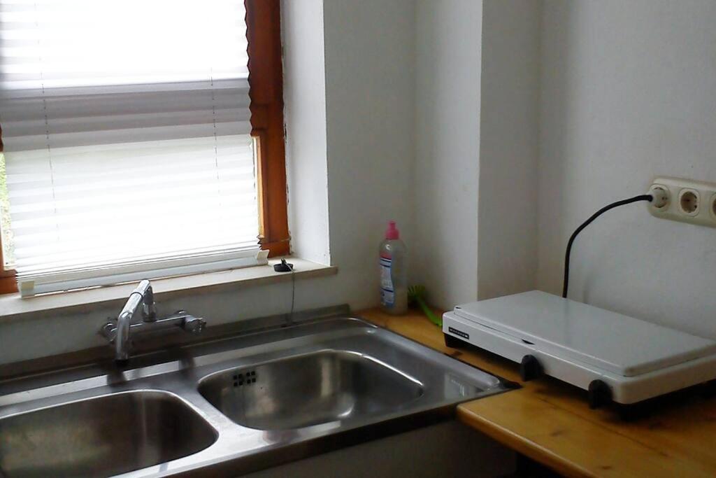 Helle Ruhige Zimmer Zu Vermieten คาสเซล ภายนอก รูปภาพ